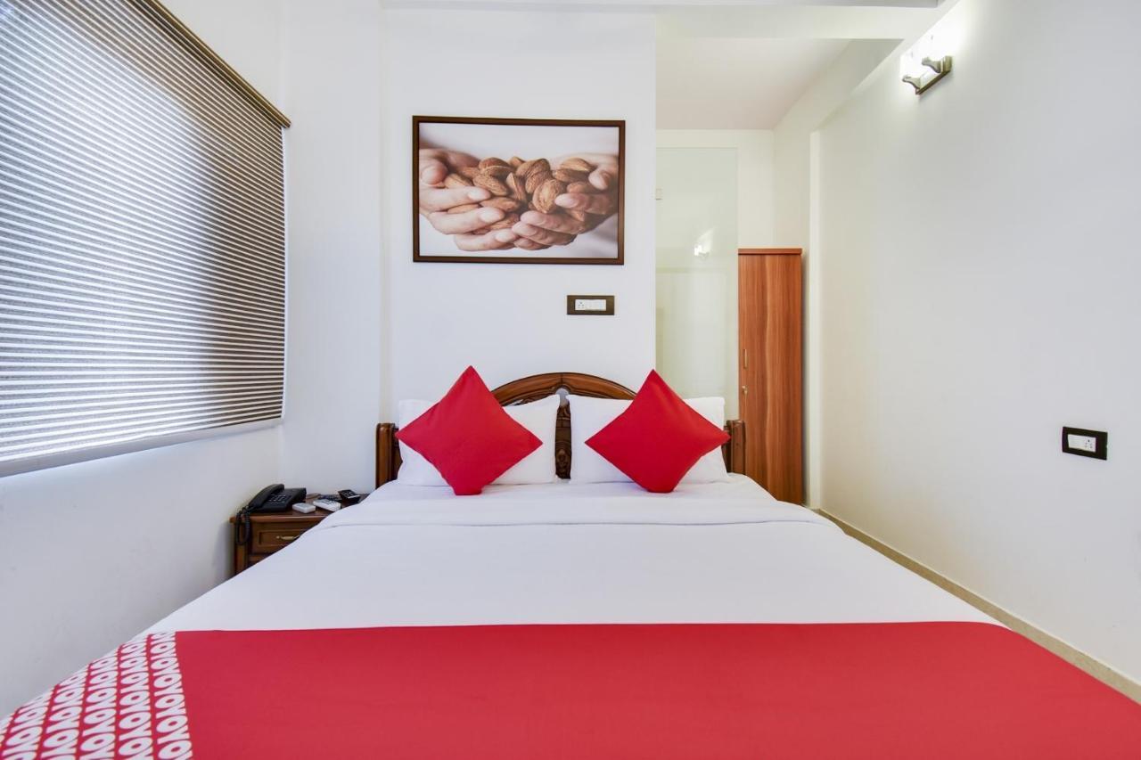 Oyo Flagship 76298 Prime Suites Bangalore Exterior photo